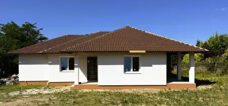 Eladó új építésű családi ház, Erdőkertes 5 szoba 113 m² 79.99 M Ft