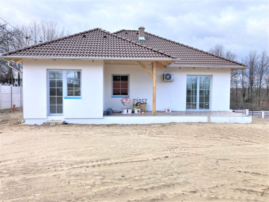 eladó újépítésű családi ház, Erdőkertes