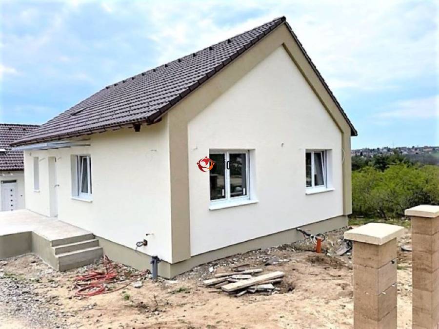 eladó újépítésű családi ház, Kerepes