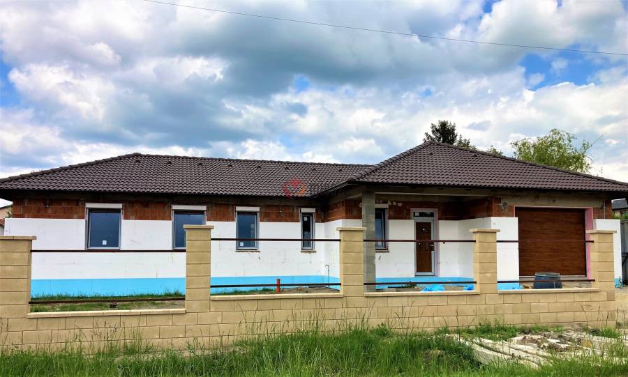 eladó újépítésű családi ház, Nagytarcsa