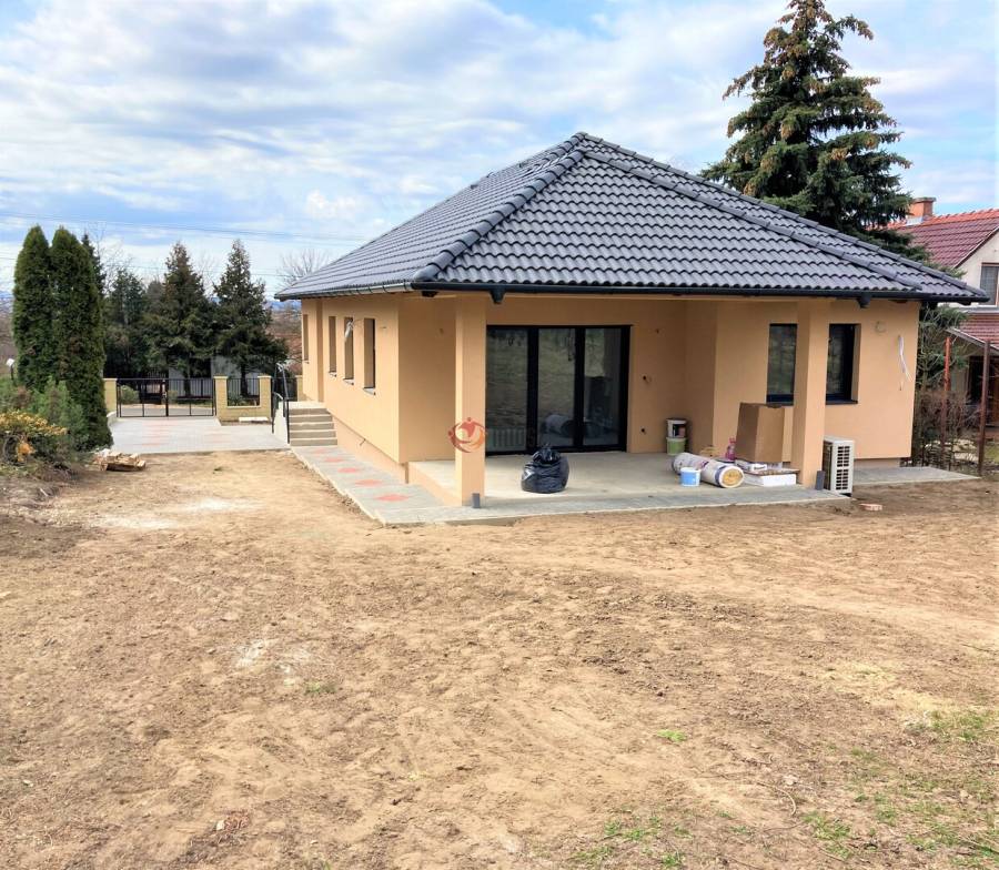 eladó újépítésű családi ház, Veresegyház