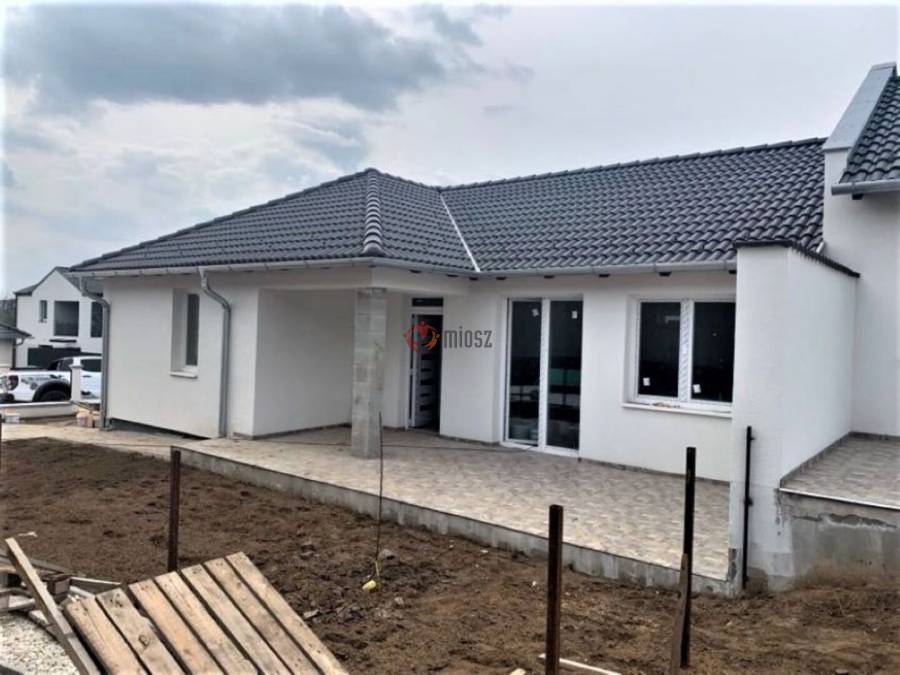 eladó újépítésű ikerház, Kerepes